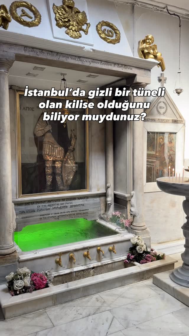 📍 Beşiktaş-Kuruçeşme’deki Ayios Dimitrios Rum Ortodoks Kilisesi 1798’den beri Boğaz’ın kıyısında sak…