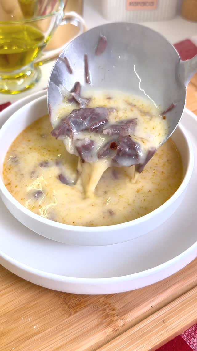 Bu çorbayı kaydedin 😍 tam ölçü deneyin! Davet soframın favori çorbasıdır. Hep gözümüzde büyüttüğümüz…