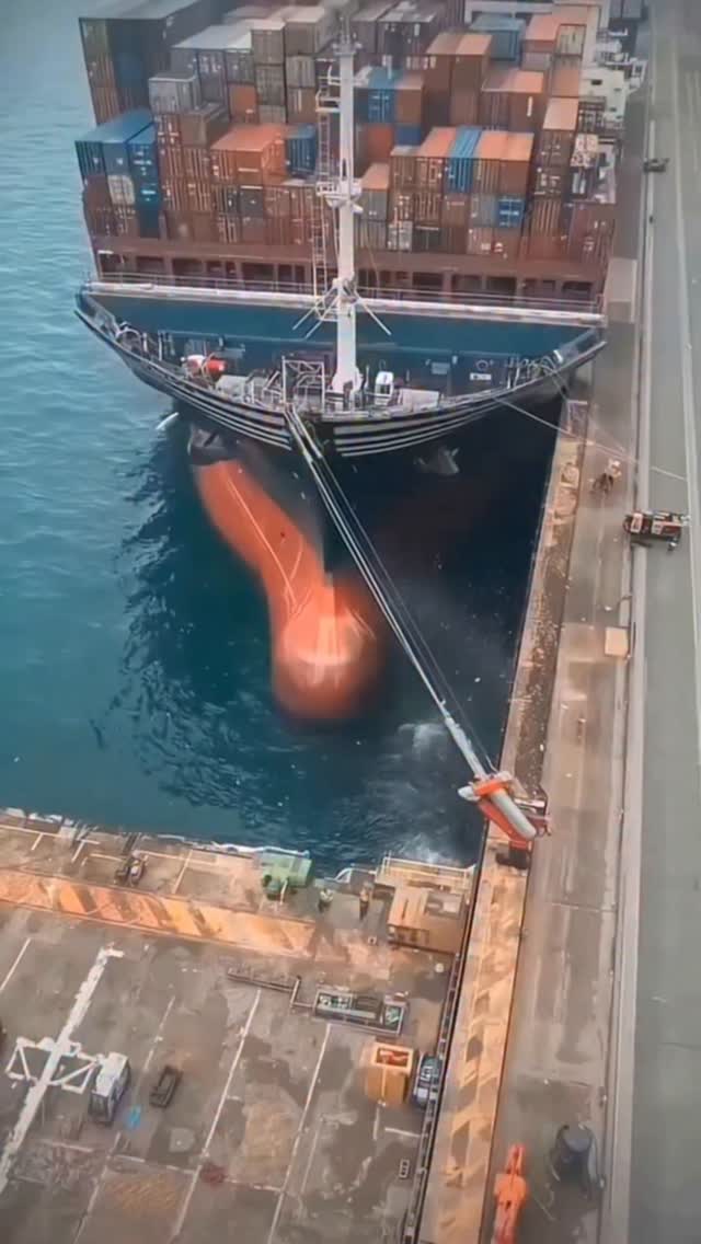 🚨🌊 Ships Destroyed in Massive Storms – When Steel Meets the Sea 😱🚢💀 One wave… One mistake… One secon…