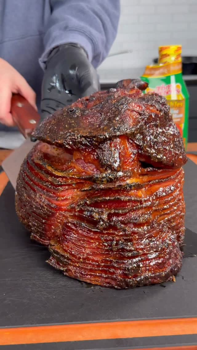 My favorite Ham Recipe for Easter 🙏 . Comment recipe and it’s yours 🔥
