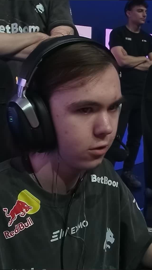 @donk1221’s spinning 360 and deleting MOUZ 😈