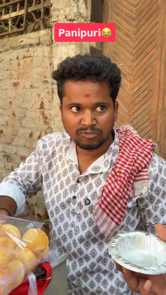 Famous panipuri wala 😂#viral #reels #trendingreels #panipuri #viralvideos