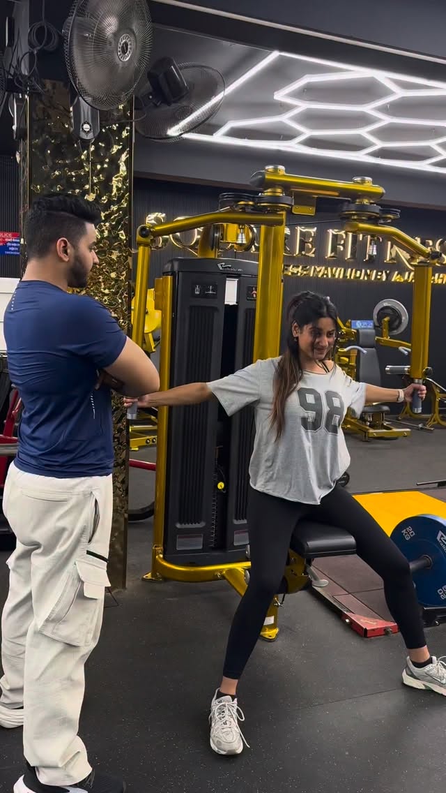 When your trainer knows you better😈 #reels #gymreels #gymcomedy #gymfunny #gymtrainer