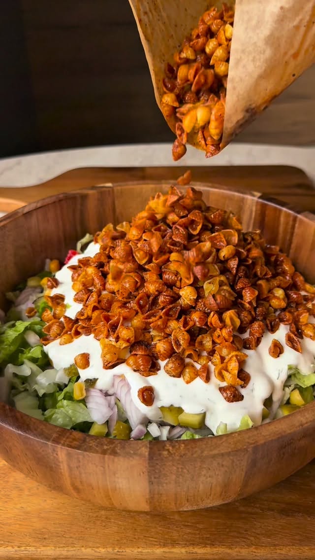 Çıtır Makarna Salatası 🥗🍝 Malzemeler Yarım paket mini midye makarna 4 yemek kaşığı zeytinyağı 1 çay …