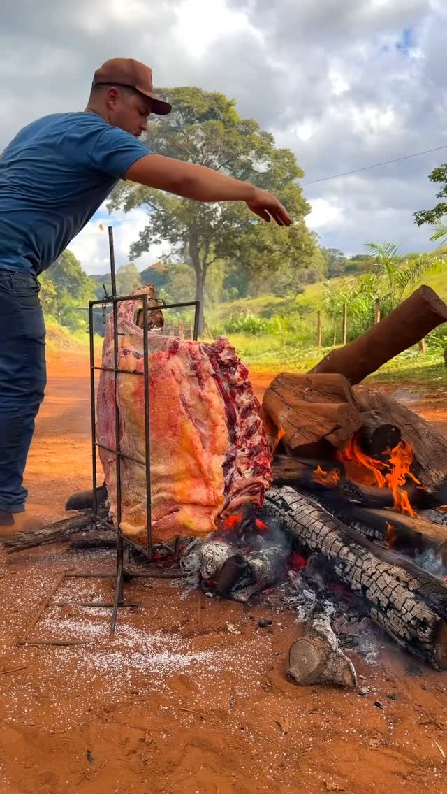 E aí turma, come ou passa? Só não esquece de deixar sua nota aí… e segue nós 😍 @magno_coellho @donam…