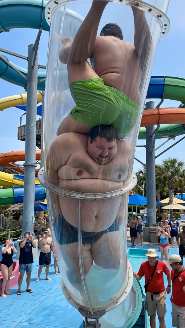 A guy gets stuck in a waterslide… then his friend comes flying down right on top of him 💦 Now both a…