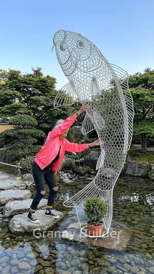 I Grow a Koi Fish Topiary in Japanese Zen Garden 🐟🌿 #topiaryart #GardenHacks #gardening #DIY #reelsv…