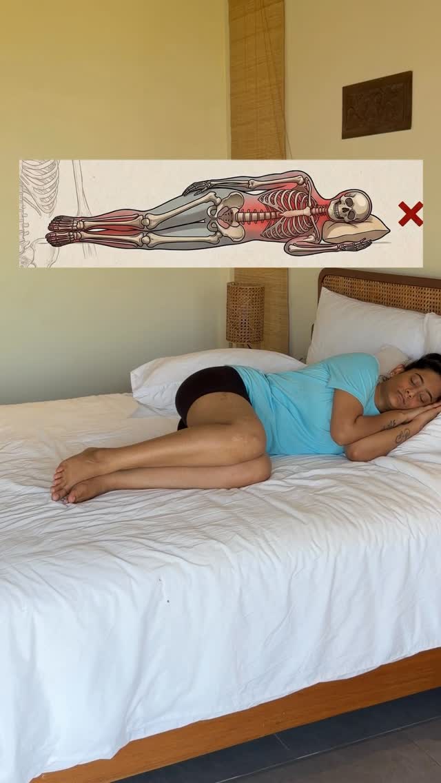 Sleep with proper pillow support to avoid neck and back pain. . . . . . #sleepbetter #spinecare #hea…
