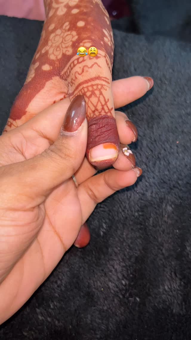 Kya aap ke pass bhi aesa client aya hai 🤣😩 . . . #nails #funny #funnyvideos #nails💅 #nailart