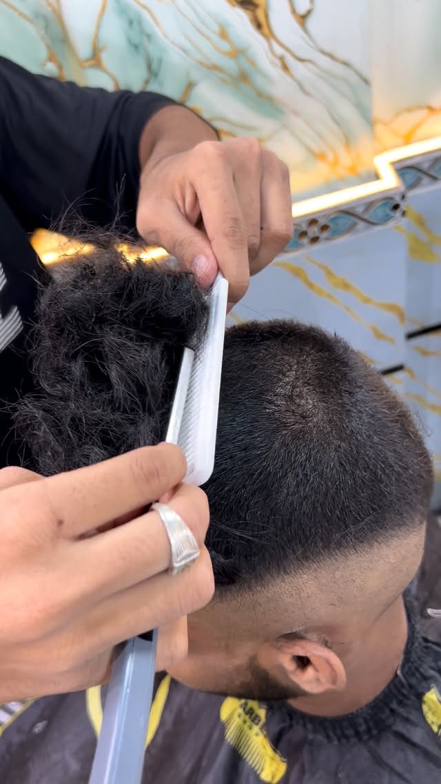 Haircut looking 👀 #insta #shorts #viralvideos #haircut #viral