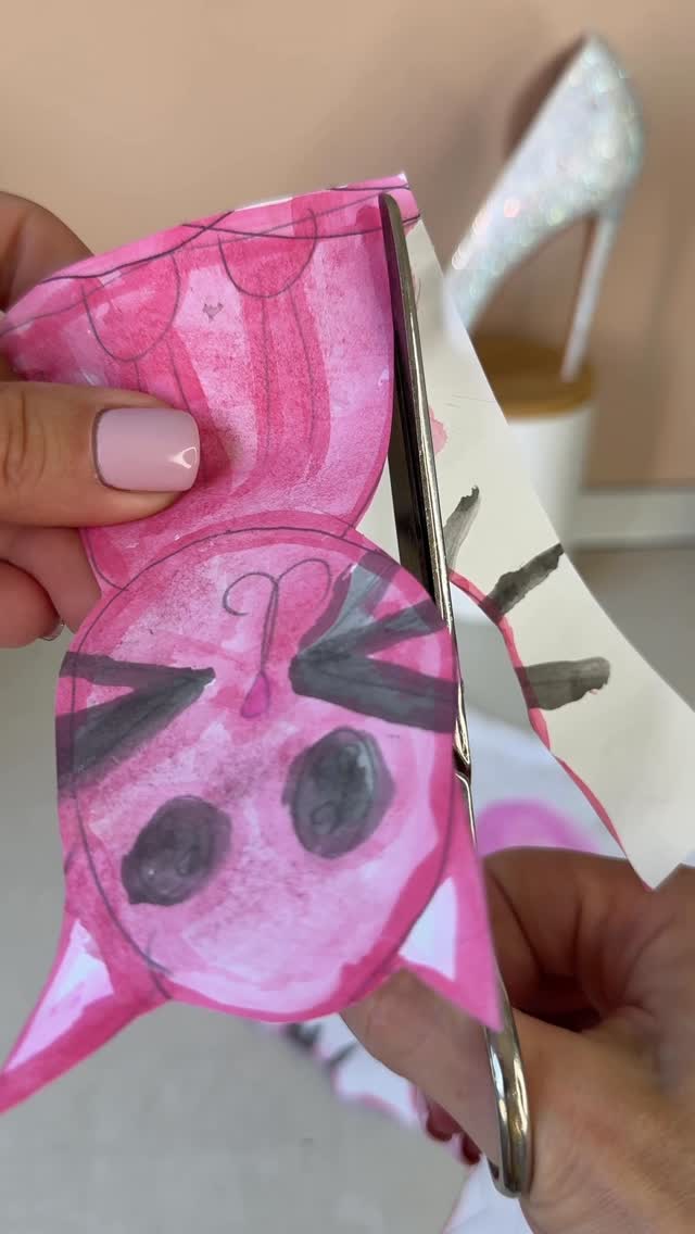 Do not throw away your child’s drawings ❗️ You can make this instead 👌🏻 Не выбрасывайте детские рису…
