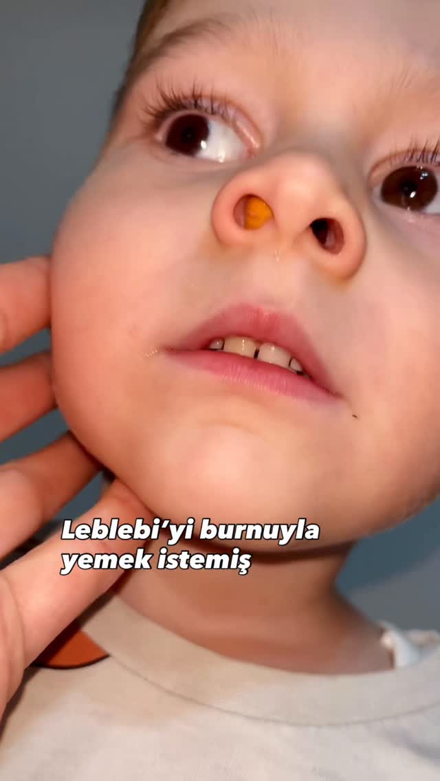 Anladık en Çorumlu sensin ,nolur bidaha yapma . 4 buçuk yaşında ve nerdeyse hergün leblebi yer ilk k…