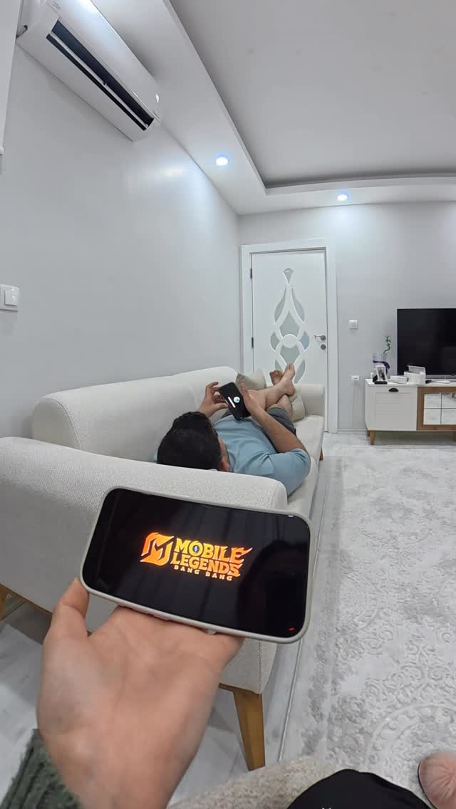 Ben oyuna girerken o lobiye düşüyor 😅😅😅 • • • • • #mobiloyun #mobillegend #reklamdeğil#kesfet #fyp