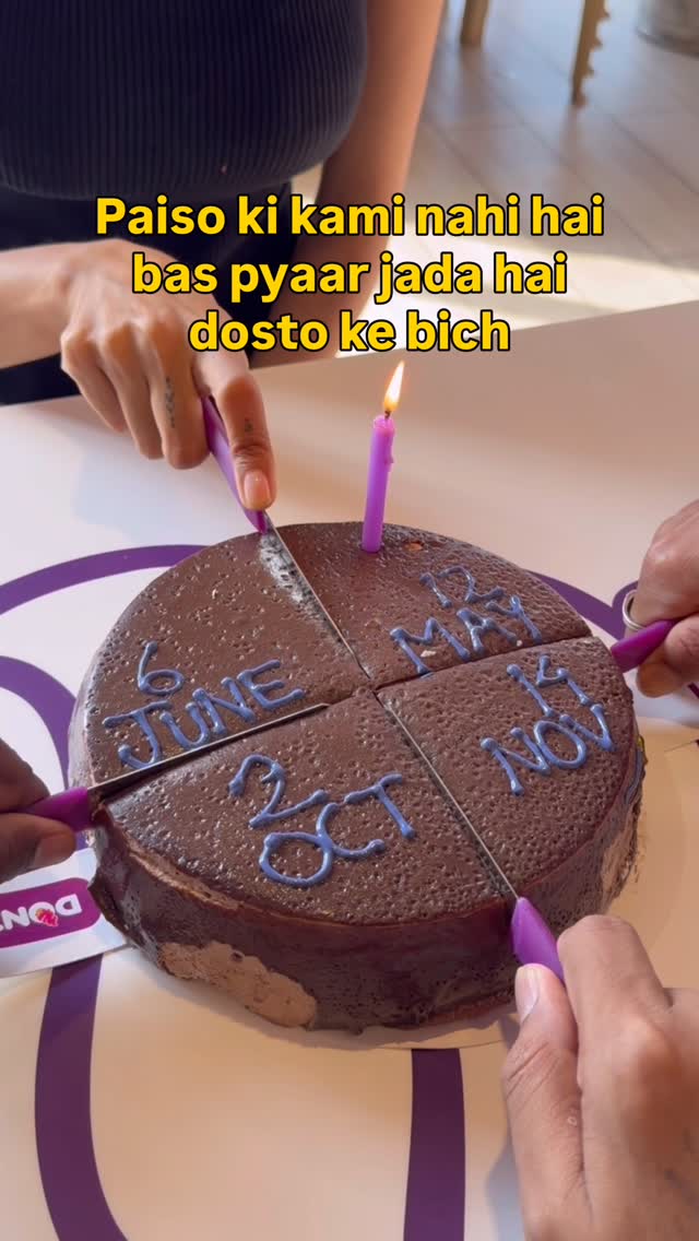 Ab me saal me 4 cake cut karta hu! #cake #friends #surat #donzel #surateats