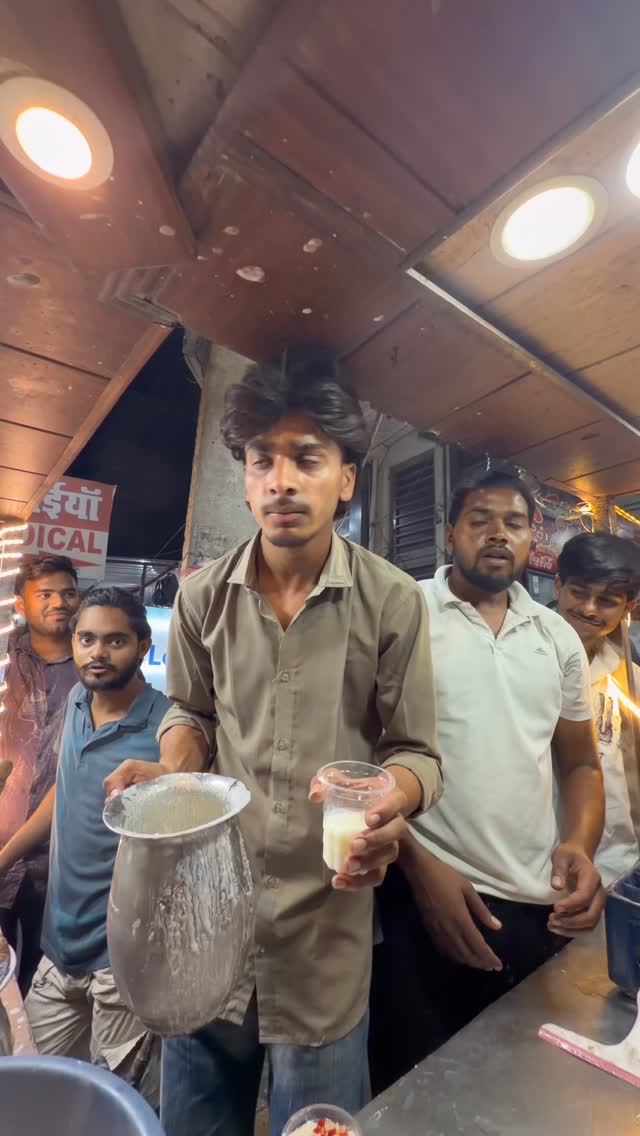 Lassi wale ko gussa aa Gaya 😂 #explore #friendsforever #reels #funny #viral