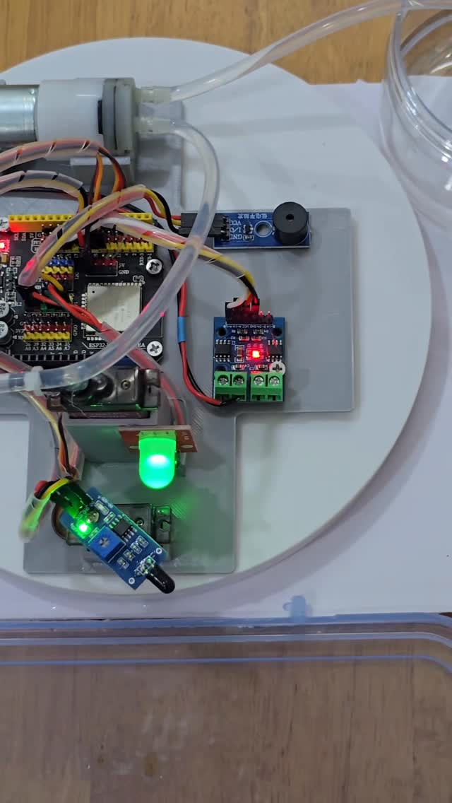 🛠️ Project Title Fire Detection and Automatic Water Suppression System This video shows the setup an…