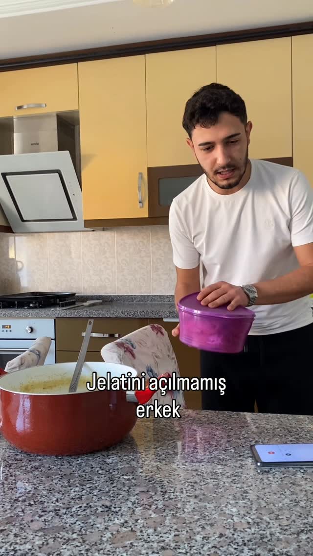 Jelatinli erkeklere gönder . . #instragram #keşfet #fyp