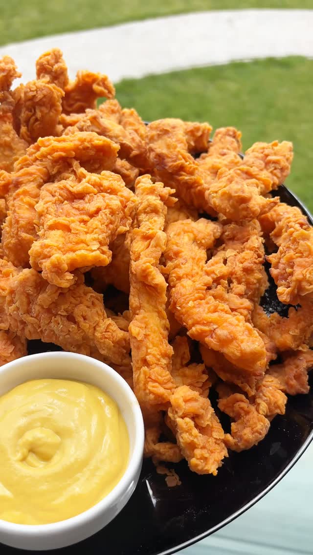Çıtır Tavuk 🍗 Kaydedip denemeyi, sana yapmasını istediğin kişiye göndermeyi unutma💝 Malzemeler 1 kg …