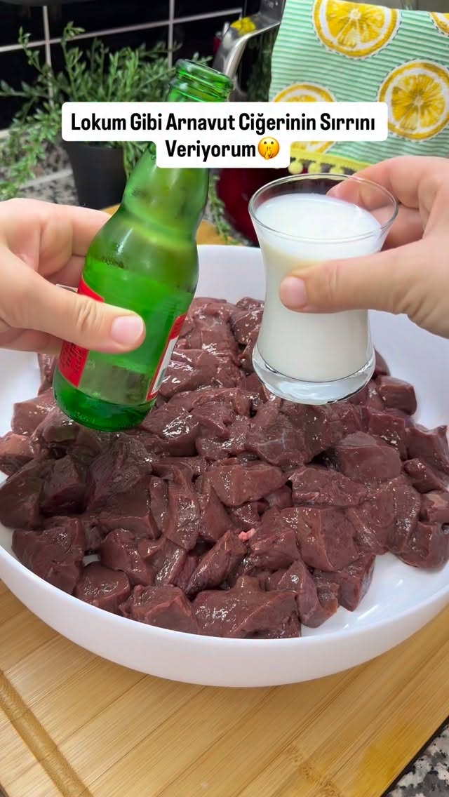 Herkese merhaba 🥰 Ciğer sever misiniz ? Biz ailece hastasıyız 🙈yumuşacık pamuk gibi ciğer tarifini b…