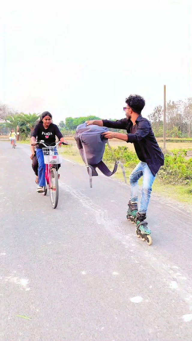 Skating road cycle girl funny reaction😤🤣 #skating #road #cycle #girl #funny