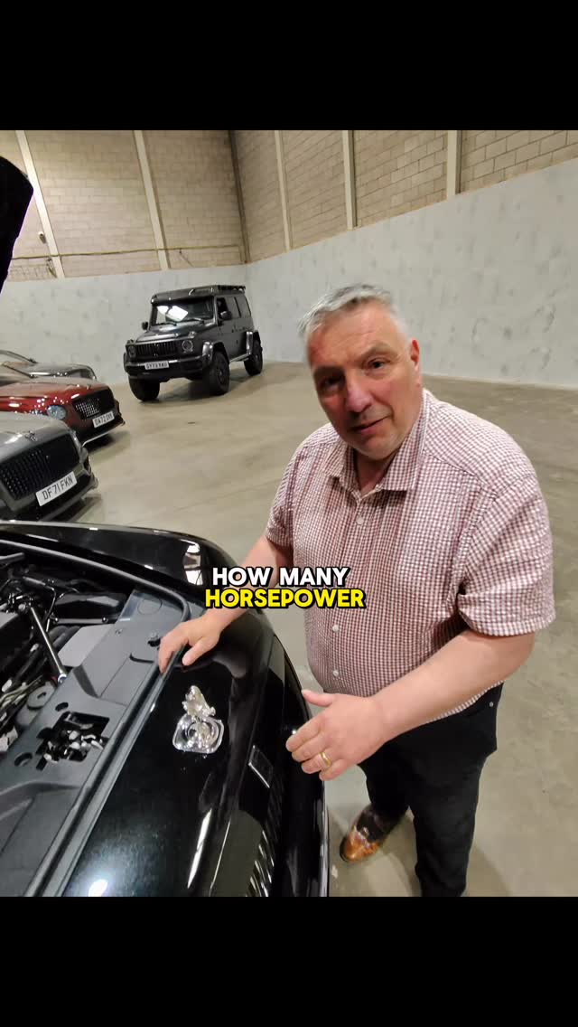 Buying Rolls Royce but coming on a scooter #social #socialexperiment #luxury #rollsroyce #cars