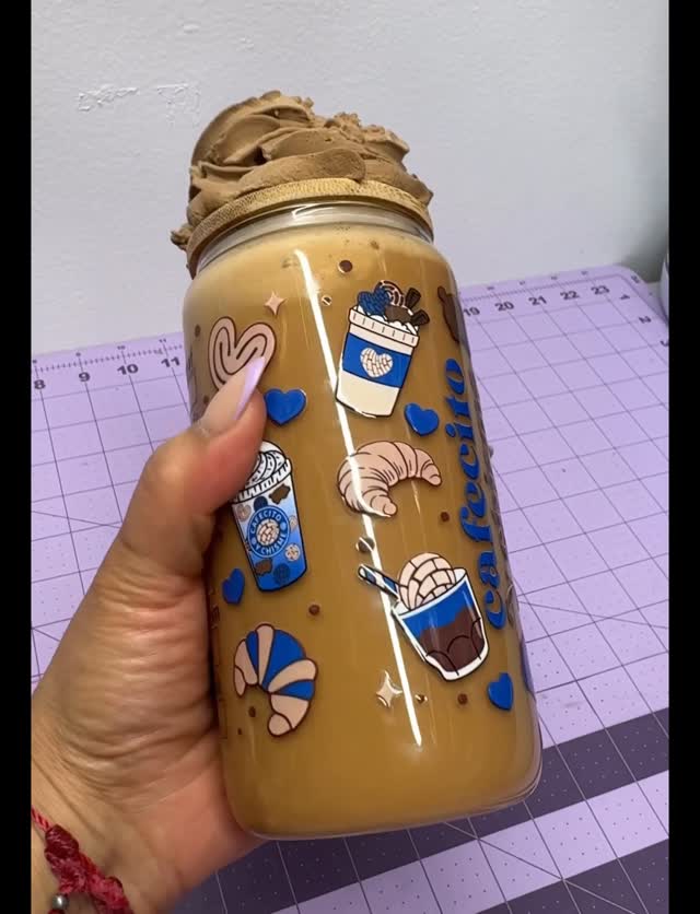 Efecto café con leche🧋#ideaspararegalar #detallesconamor #vasospersonalizados #snowglobe