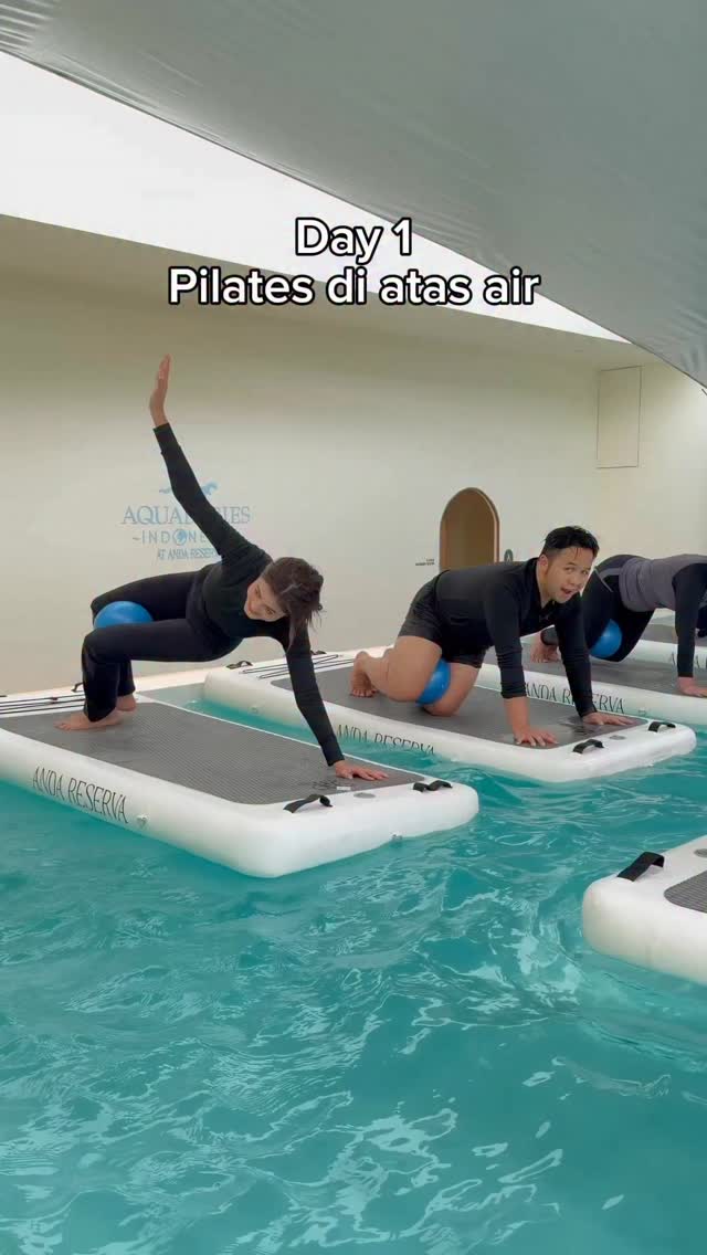 Udah paling bener rebahan aja 😭