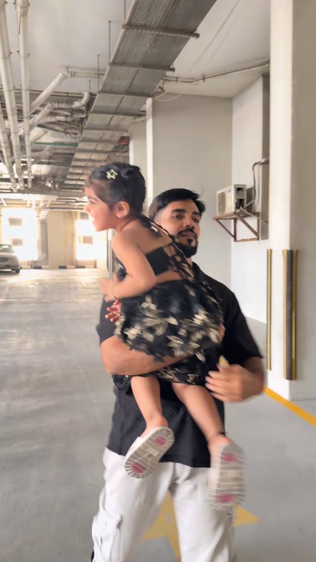 Wait for end ……..🙄😳😜🤩😝😍#reelsinstagram #lakshfame #riyanafame #funny #wife