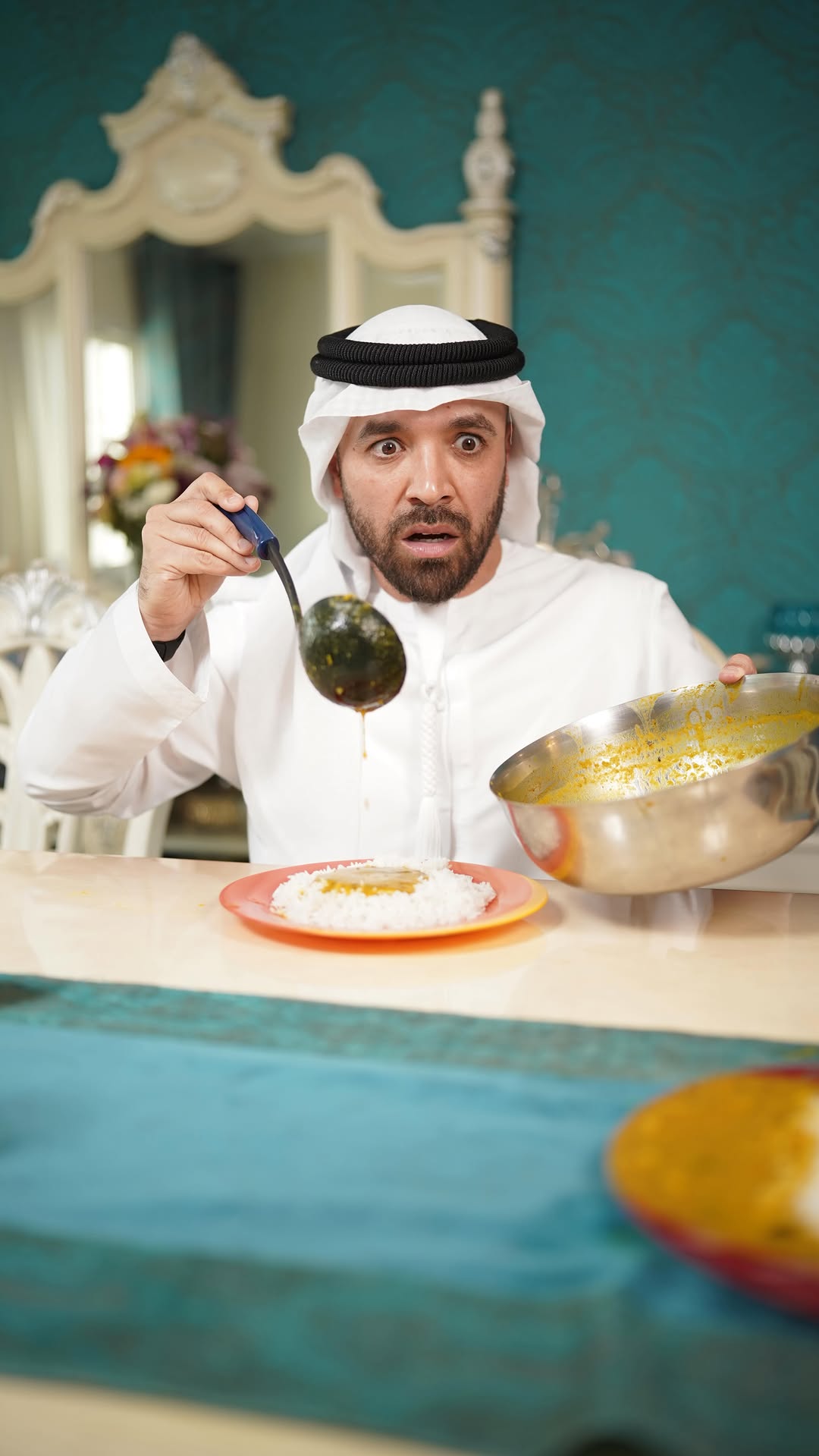 When an Arab serves Indian food 😂🍛