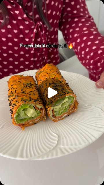 Sağlıklı kahvaltının en pratik hali 🤍🥕 Havuçlu dürüm ✨ • 2 adet orta boy havuç • 30 gr kaşar peynir …