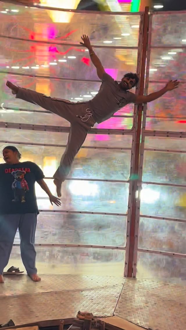 Pov- Spider-Man in mahim mela 😂😂 #mahimmela #mixerjhula #reel #fun #rides #mela don’t miss the end