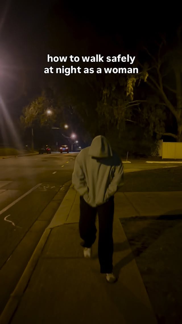 works every time . . . . . . #womenssafety #walkingatnight #walk