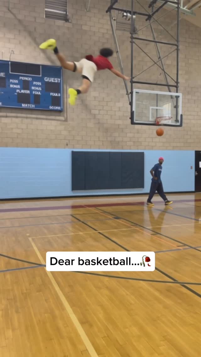Almost had it🥀 #basketball #ballislife #viral #reels #dunk