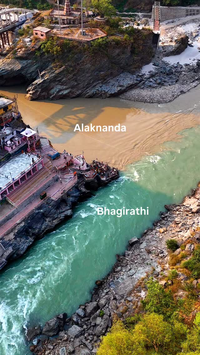 Devprayag sangam 📍 . . . . . #uttarakhand #devprayag #rishikesh #ganga