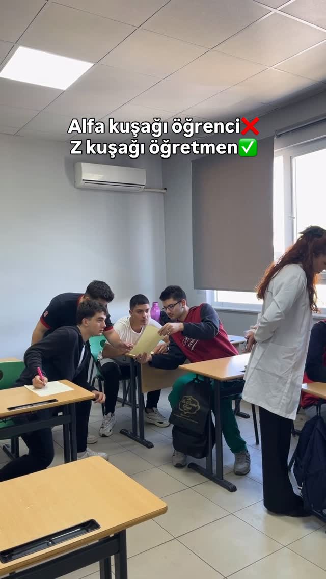 Hangi kuşak daha iyi? . . . . #fyp #viral #keşfetteyim #okul #akım
