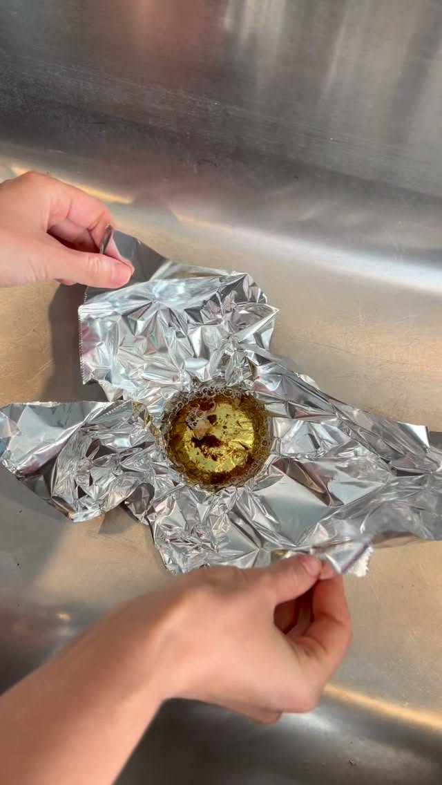 Did you know this hack? 😳 What do you think about it? #kitchenhack #lifehack #lifehacks #cleaning