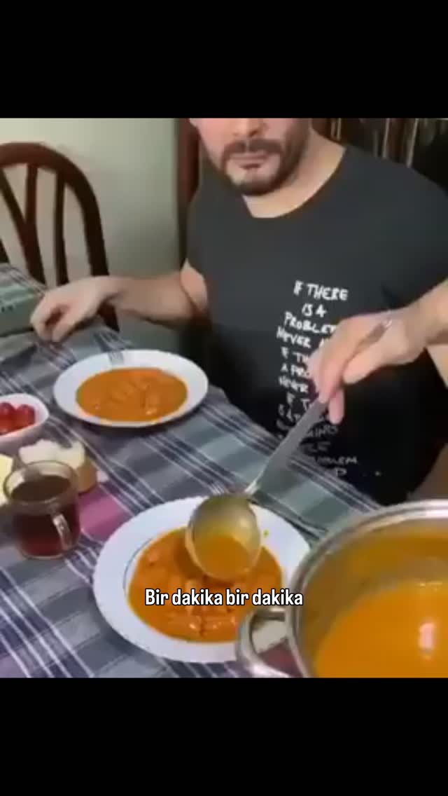 Kardeşlik bağı, çocuğun kendini ve değerini anlamlandırmaya başladığı önemli bir alandır. Psikanalit…