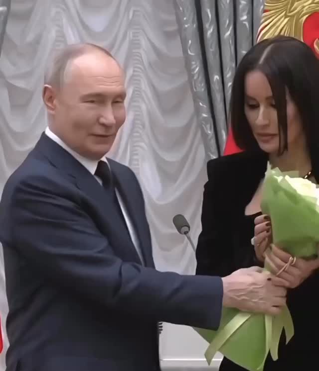 Tina Kandelaki, d’origine géorgienne et arménienne, a été remarquée lors d’une cérémonie au Kremlin …
