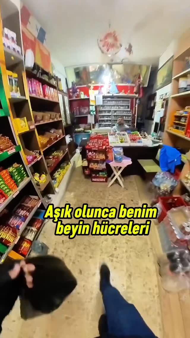Bu terslikte bir iş var😅 . . #mersin #vlog #motovlog #kurye