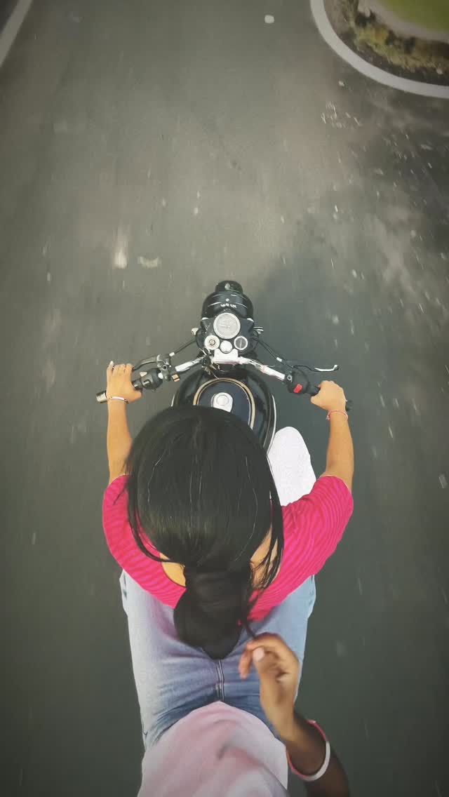 🤭💗 . . . . #bullet #trending #bulletgirl #longhair #bulletvideo