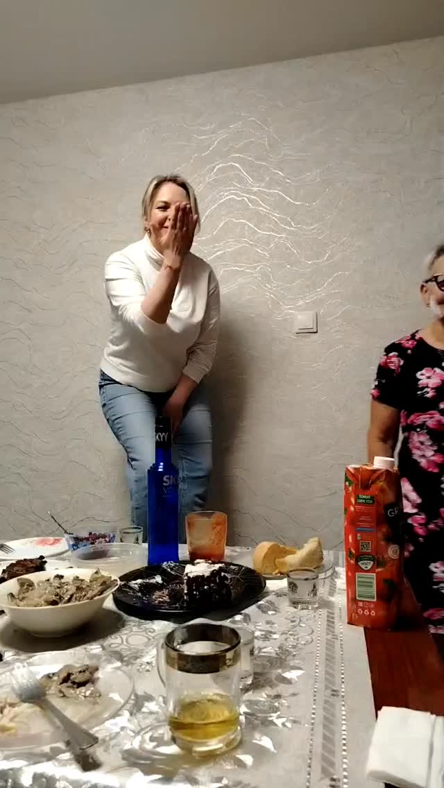 🤣😅танец с исчезновением 🤣🤣🤣🤣видеооператор @knyazkova_yu 🤣коментатор на заднем плане мама #Довыёбывал…
