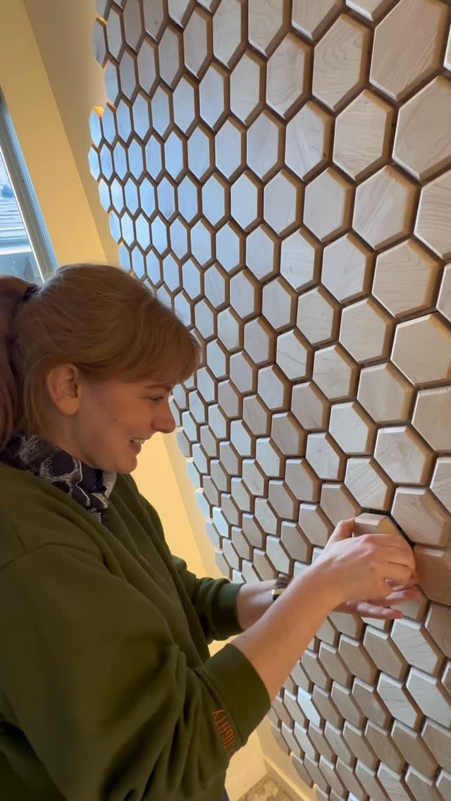 @simonegiertz VS the secret library door . #secretdoor #DIY #woodworking #secretroom