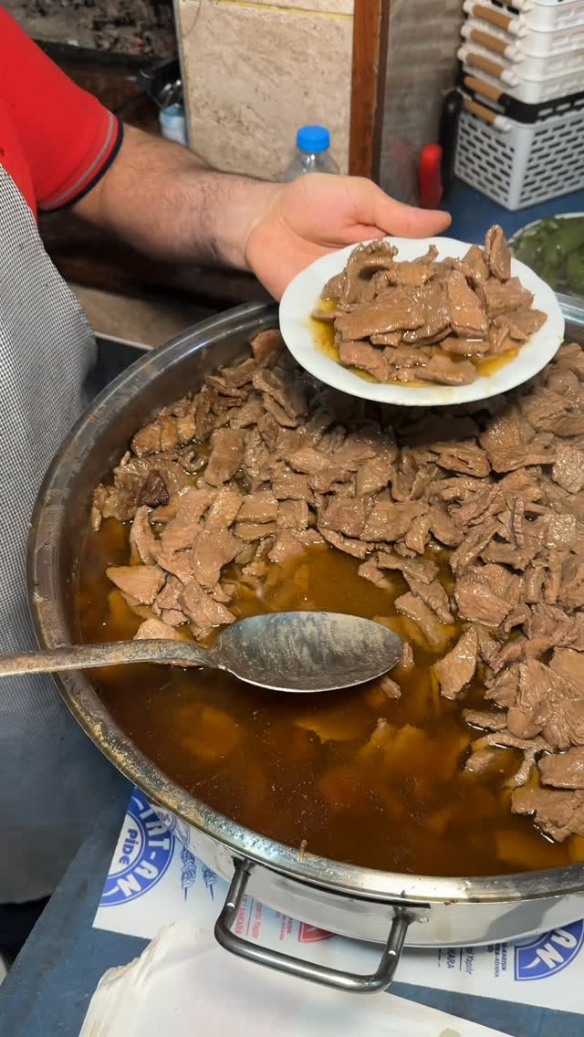Kazan Kavurması, sadece cuma günleri çıkar reklam değil