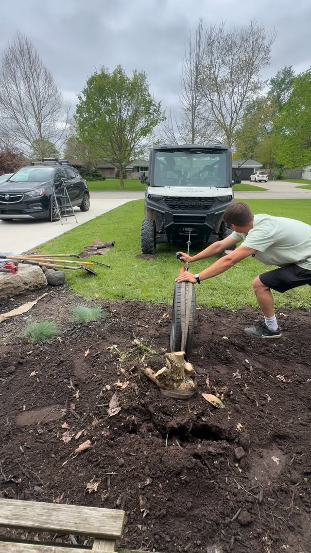 A SNAKE?! “no a worm” #foryou #foryoupage #rootpull#indiana