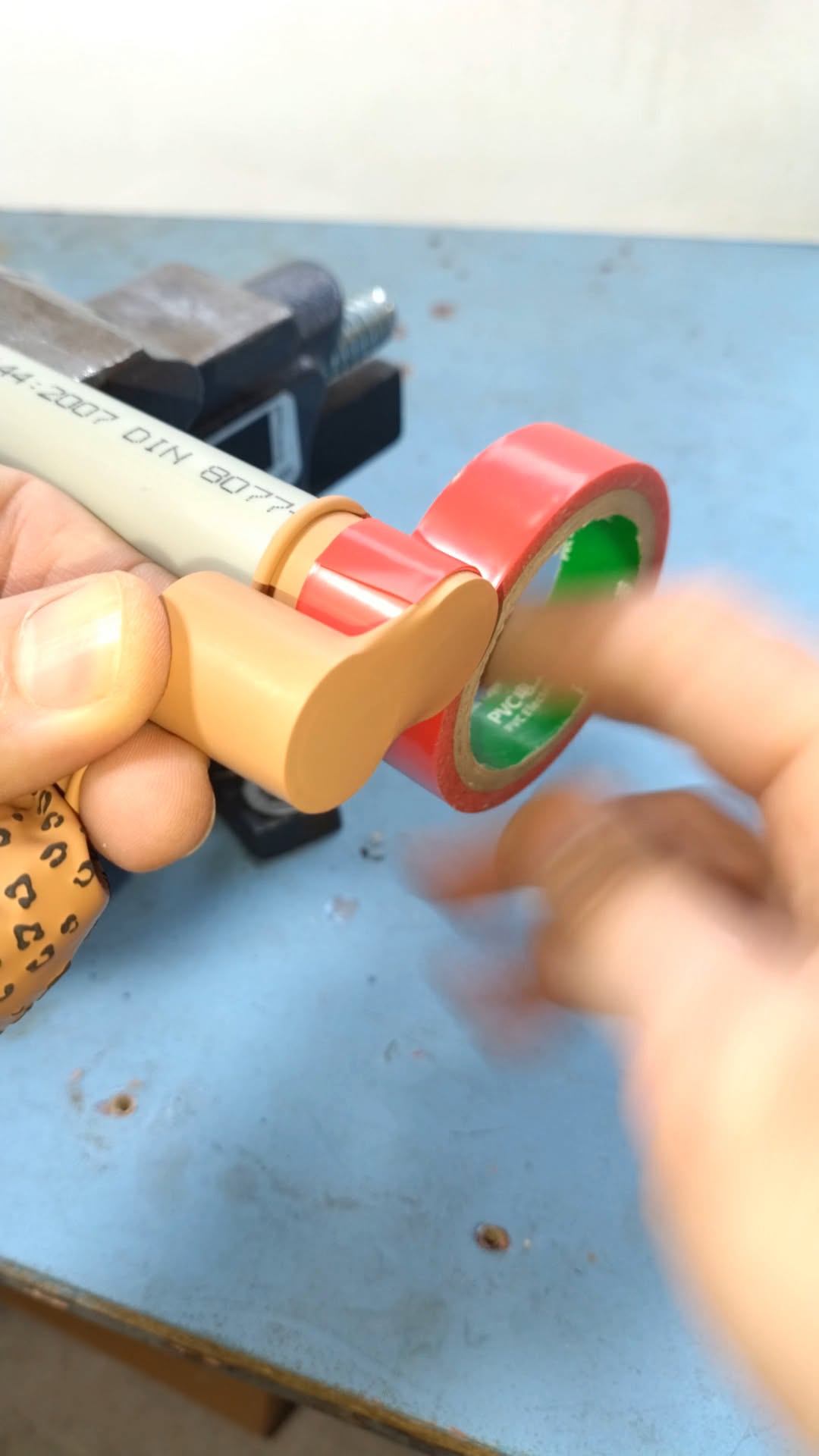 Amazing DIY Idea using a Plastic Pipe and a Balloon that You'll Love #diy #craft #ideas #howto #fbli…