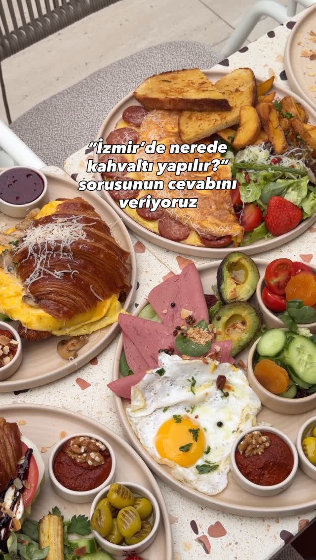 İzmir’de kahvaltının yeni adresi.. @berrycoffeecompany 📍İzmir: Çiğli, Bornova, Buca, Bostanlı, Gazie…