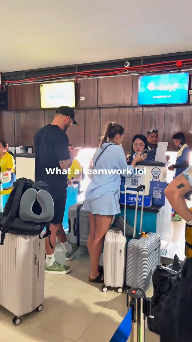 If our relationship doesn’t work like this, then it’s not for me. 😂 Follow @ortyfloress 🫶🏼 #airport …