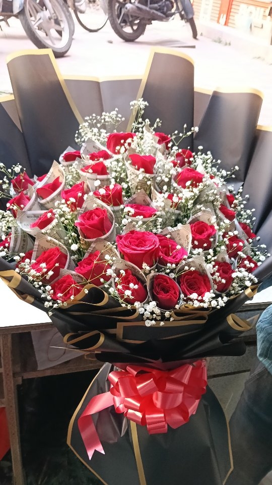 40 (500) notes💸 beautiful bunch 💐💞.... Order now..