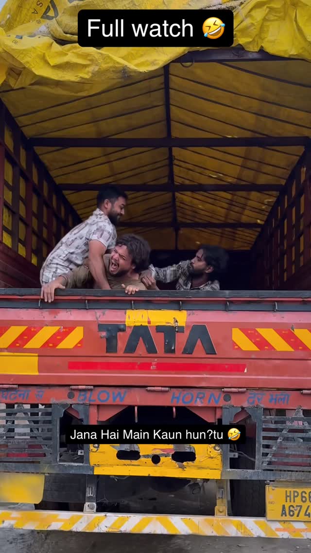 Jana Hai Main Kaun hun? Tu 🤣 . . . #reels #reelsinstagram #explore #govind_bhardwaj28 #funny