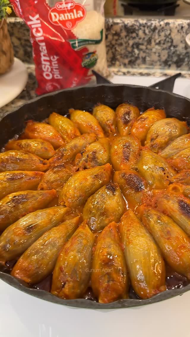 Davet sofralarınıza çok yakışacak çok lezzetli bir tarifim var bugün sizlere🫠Mutlaka denemelisiniz👌 …